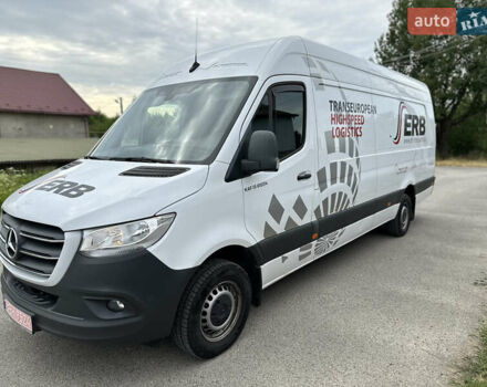 Белый Мерседес Sprinter, объемом двигателя 2.99 л и пробегом 400 тыс. км за 35999 $, фото 3 на Automoto.ua