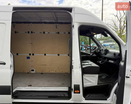 Белый Мерседес Sprinter, объемом двигателя 2 л и пробегом 242 тыс. км за 31300 $, фото 10 на Automoto.ua