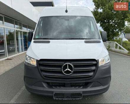 Белый Мерседес Sprinter, объемом двигателя 2 л и пробегом 242 тыс. км за 31300 $, фото 1 на Automoto.ua