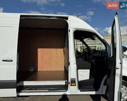Белый Мерседес Sprinter, объемом двигателя 2.2 л и пробегом 196 тыс. км за 25900 $, фото 28 на Automoto.ua