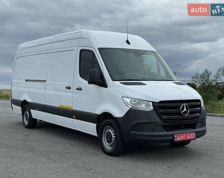Белый Мерседес Sprinter, объемом двигателя 0 л и пробегом 184 тыс. км за 25900 $, фото 2 на Automoto.ua