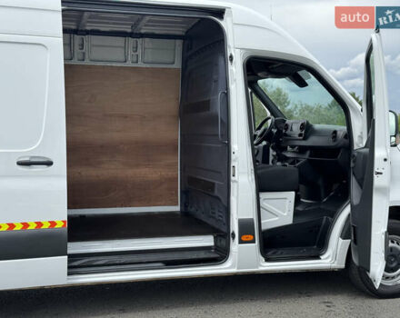 Белый Мерседес Sprinter, объемом двигателя 2.2 л и пробегом 220 тыс. км за 25900 $, фото 31 на Automoto.ua