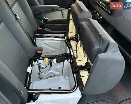 Белый Мерседес Sprinter, объемом двигателя 3 л и пробегом 87 тыс. км за 35555 $, фото 65 на Automoto.ua
