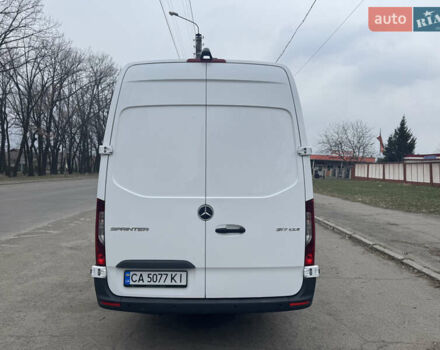 Белый Мерседес Sprinter, объемом двигателя 1.95 л и пробегом 191 тыс. км за 29000 $, фото 4 на Automoto.ua