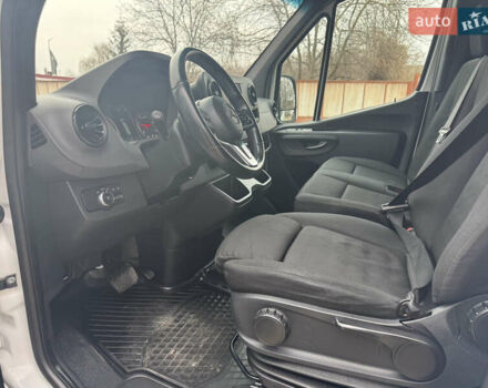 Белый Мерседес Sprinter, объемом двигателя 1.95 л и пробегом 191 тыс. км за 29000 $, фото 35 на Automoto.ua