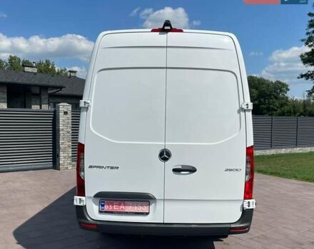 Белый Мерседес Sprinter, объемом двигателя 1.95 л и пробегом 94 тыс. км за 43000 $, фото 3 на Automoto.ua