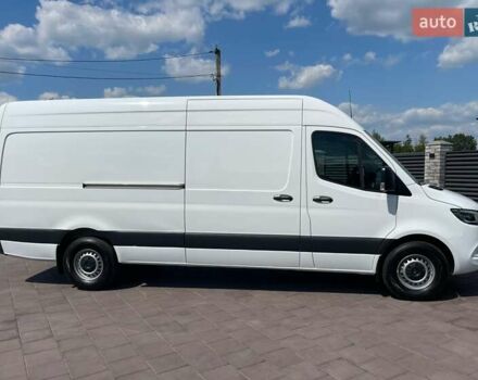 Белый Мерседес Sprinter, объемом двигателя 1.95 л и пробегом 94 тыс. км за 43000 $, фото 1 на Automoto.ua