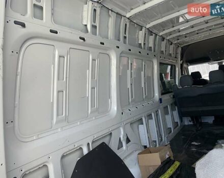 Белый Мерседес Sprinter, объемом двигателя 1.95 л и пробегом 242 тыс. км за 29000 $, фото 29 на Automoto.ua