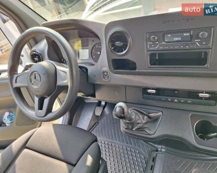 Білий Мерседес Sprinter, об'ємом двигуна 1.95 л та пробігом 195 тис. км за 39500 $, фото 5 на Automoto.ua