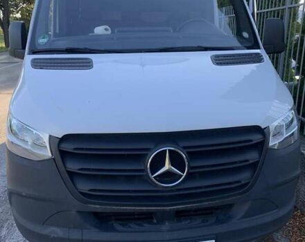 Белый Мерседес Sprinter, объемом двигателя 1.95 л и пробегом 242 тыс. км за 29000 $, фото 1 на Automoto.ua