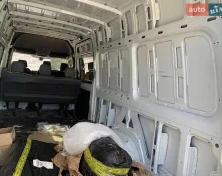 Белый Мерседес Sprinter, объемом двигателя 1.95 л и пробегом 242 тыс. км за 29000 $, фото 23 на Automoto.ua
