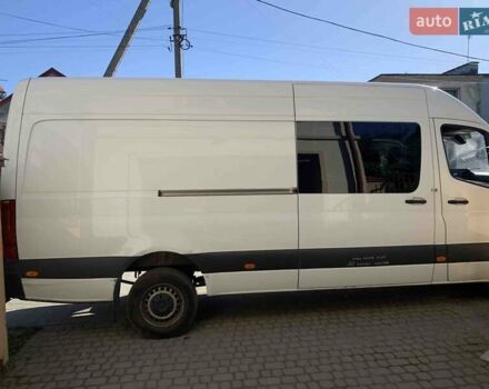 Белый Мерседес Sprinter, объемом двигателя 1.95 л и пробегом 242 тыс. км за 29000 $, фото 4 на Automoto.ua