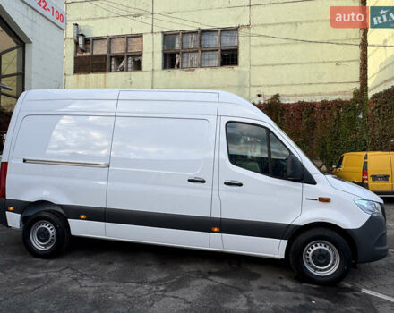 Белый Мерседес Sprinter, объемом двигателя 0 л и пробегом 1 тыс. км за 26999 $, фото 4 на Automoto.ua