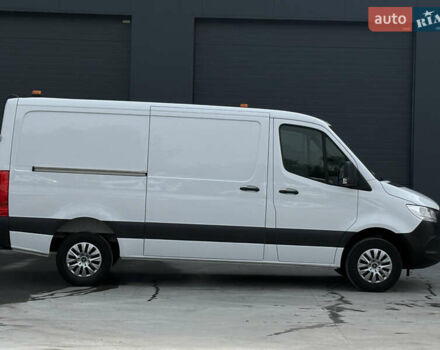 Білий Мерседес Sprinter, об'ємом двигуна 2.2 л та пробігом 64 тис. км за 29999 $, фото 33 на Automoto.ua