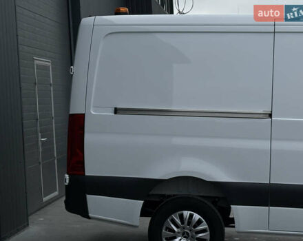Білий Мерседес Sprinter, об'ємом двигуна 2.2 л та пробігом 64 тис. км за 29999 $, фото 12 на Automoto.ua