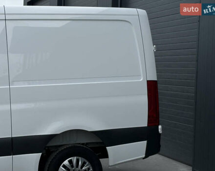 Білий Мерседес Sprinter, об'ємом двигуна 2.2 л та пробігом 64 тис. км за 29999 $, фото 9 на Automoto.ua