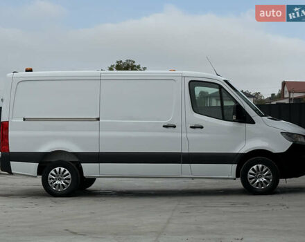 Білий Мерседес Sprinter, об'ємом двигуна 2.2 л та пробігом 64 тис. км за 29999 $, фото 28 на Automoto.ua