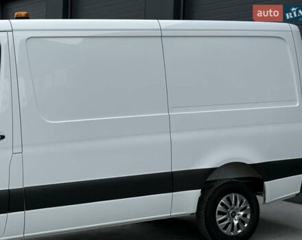Білий Мерседес Sprinter, об'ємом двигуна 2.2 л та пробігом 64 тис. км за 29999 $, фото 8 на Automoto.ua