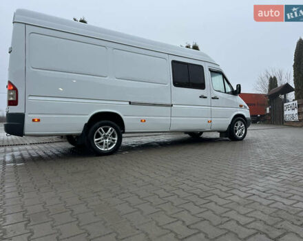 Белый Мерседес Sprinter, объемом двигателя 2.15 л и пробегом 850 тыс. км за 10500 $, фото 6 на Automoto.ua