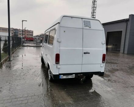 Білий Мерседес Sprinter, об'ємом двигуна 2.3 л та пробігом 559 тис. км за 2850 $, фото 21 на Automoto.ua