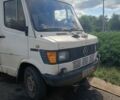 Белый Мерседес Sprinter, объемом двигателя 2.3 л и пробегом 375 тыс. км за 2500 $, фото 1 на Automoto.ua