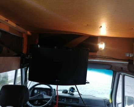 Білий Мерседес Sprinter, об'ємом двигуна 2.3 л та пробігом 559 тис. км за 2850 $, фото 7 на Automoto.ua