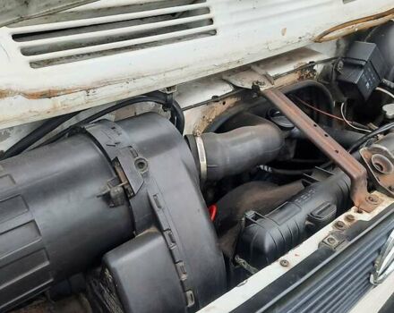 Білий Мерседес Sprinter, об'ємом двигуна 2.3 л та пробігом 500 тис. км за 2000 $, фото 1 на Automoto.ua