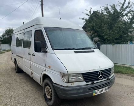 Белый Мерседес Sprinter, объемом двигателя 2.9 л и пробегом 400 тыс. км за 4800 $, фото 3 на Automoto.ua