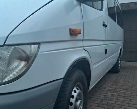 Белый Мерседес Sprinter, объемом двигателя 2.9 л и пробегом 445 тыс. км за 6800 $, фото 3 на Automoto.ua