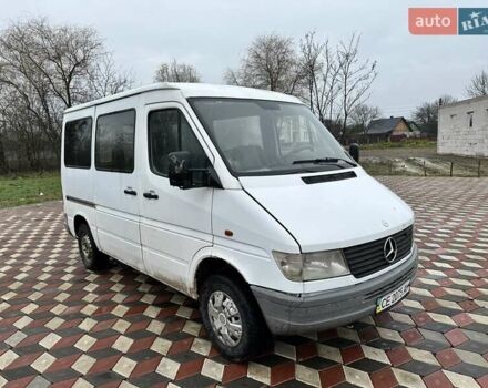Білий Мерседес Sprinter, об'ємом двигуна 2.3 л та пробігом 550 тис. км за 2700 $, фото 3 на Automoto.ua