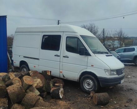 Белый Мерседес Sprinter, объемом двигателя 2.9 л и пробегом 123 тыс. км за 3500 $, фото 2 на Automoto.ua