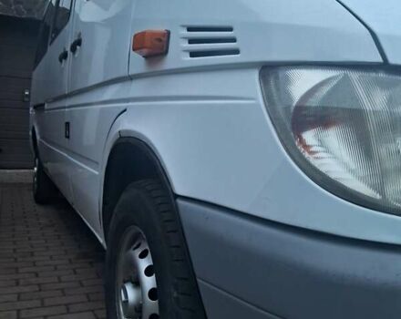 Белый Мерседес Sprinter, объемом двигателя 2.9 л и пробегом 445 тыс. км за 6800 $, фото 4 на Automoto.ua