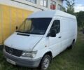 Белый Мерседес Sprinter, объемом двигателя 2.3 л и пробегом 100 тыс. км за 3000 $, фото 1 на Automoto.ua