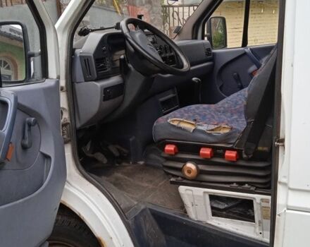 Белый Мерседес Sprinter, объемом двигателя 2.3 л и пробегом 450 тыс. км за 3600 $, фото 4 на Automoto.ua