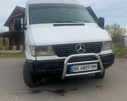 Білий Мерседес Sprinter, об'ємом двигуна 2.9 л та пробігом 800 тис. км за 4500 $, фото 3 на Automoto.ua