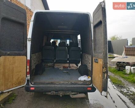 Белый Мерседес Sprinter, объемом двигателя 2.87 л и пробегом 900 тыс. км за 6000 $, фото 10 на Automoto.ua