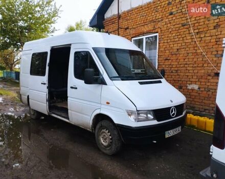 Белый Мерседес Sprinter, объемом двигателя 2.87 л и пробегом 900 тыс. км за 6000 $, фото 1 на Automoto.ua