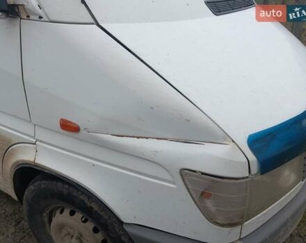 Белый Мерседес Sprinter, объемом двигателя 2.9 л и пробегом 590 тыс. км за 4000 $, фото 6 на Automoto.ua