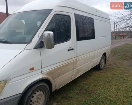 Белый Мерседес Sprinter, объемом двигателя 2.9 л и пробегом 590 тыс. км за 4000 $, фото 4 на Automoto.ua