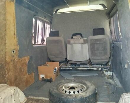 Белый Мерседес Sprinter, объемом двигателя 2.15 л и пробегом 700 тыс. км за 5200 $, фото 6 на Automoto.ua