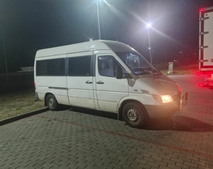 Белый Мерседес Sprinter, объемом двигателя 2.2 л и пробегом 720 тыс. км за 5500 $, фото 1 на Automoto.ua