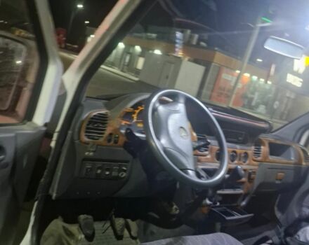 Белый Мерседес Sprinter, объемом двигателя 2.2 л и пробегом 720 тыс. км за 5500 $, фото 2 на Automoto.ua