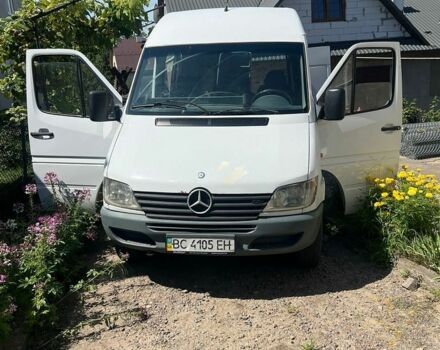 Белый Мерседес Sprinter, объемом двигателя 2.15 л и пробегом 177 тыс. км за 6000 $, фото 3 на Automoto.ua