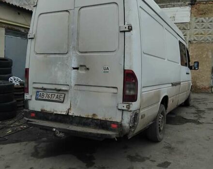 Белый Мерседес Sprinter, объемом двигателя 2.15 л и пробегом 800 тыс. км за 3800 $, фото 3 на Automoto.ua