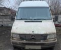 Белый Мерседес Sprinter, объемом двигателя 2.9 л и пробегом 400 тыс. км за 2300 $, фото 1 на Automoto.ua