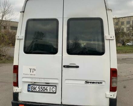 Белый Мерседес Sprinter, объемом двигателя 2.69 л и пробегом 645 тыс. км за 6700 $, фото 4 на Automoto.ua