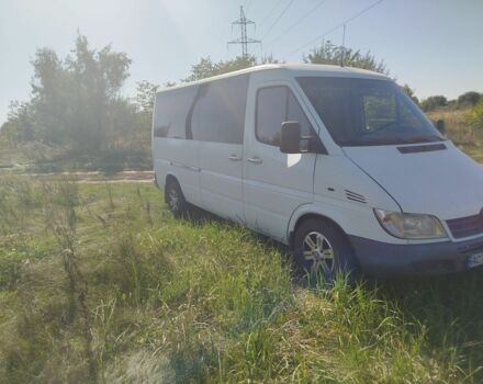 Белый Мерседес Sprinter, объемом двигателя 2.1 л и пробегом 350 тыс. км за 6800 $, фото 1 на Automoto.ua