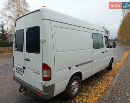 Белый Мерседес Sprinter, объемом двигателя 2.2 л и пробегом 465 тыс. км за 9200 $, фото 2 на Automoto.ua