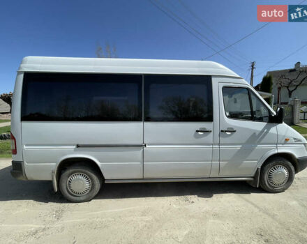 Белый Мерседес Sprinter, объемом двигателя 2.2 л и пробегом 575 тыс. км за 6600 $, фото 2 на Automoto.ua