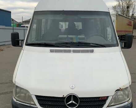 Белый Мерседес Sprinter, объемом двигателя 2.69 л и пробегом 645 тыс. км за 6700 $, фото 1 на Automoto.ua